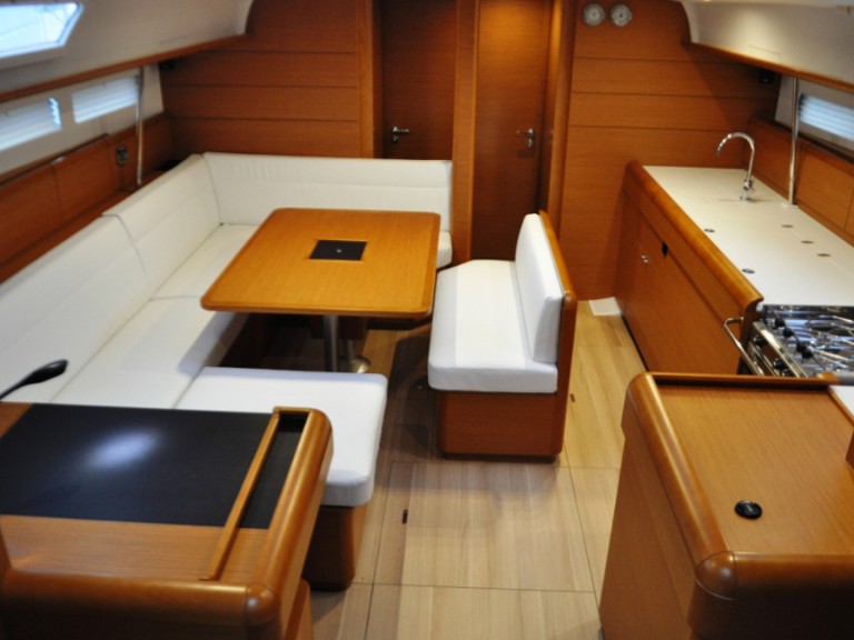 Jeanneau Sun Odyssey 519 charter bareboat or skippered in  Kallithea