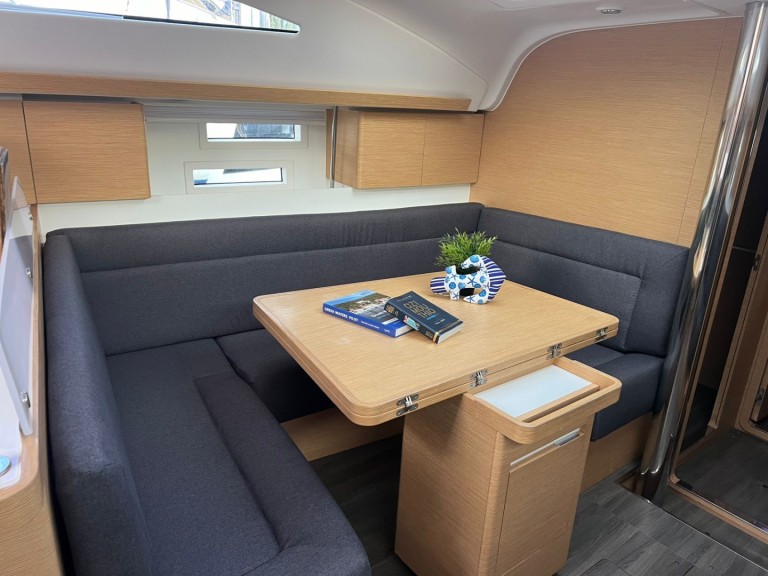 Yacht charter Alimos - Elan Impression 45 on SamBoat