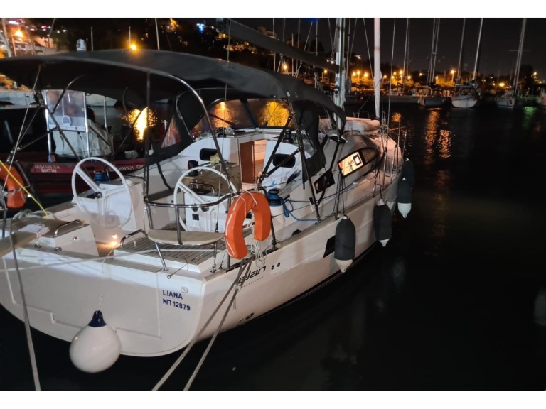 Charter a Elan Impression 40.1 in Alimos on Samboat