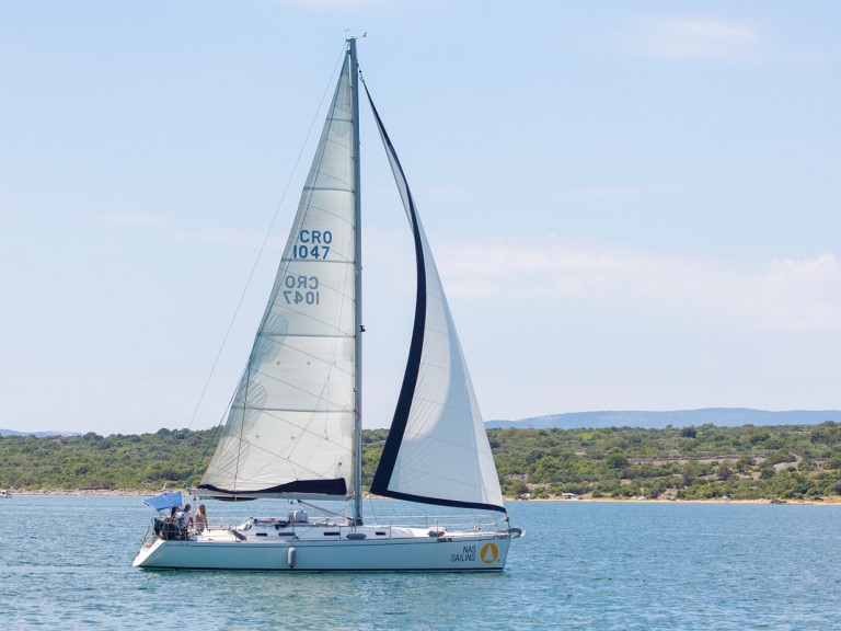 Sailboat hire in Punat - Salona Salona 45