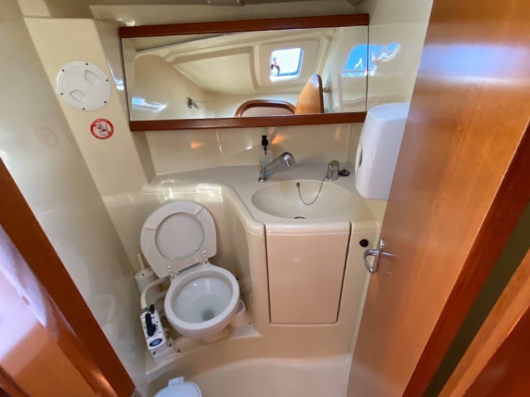 Yacht charter Nikiána - Dufour Dufour 385 Grand Large on SamBoat