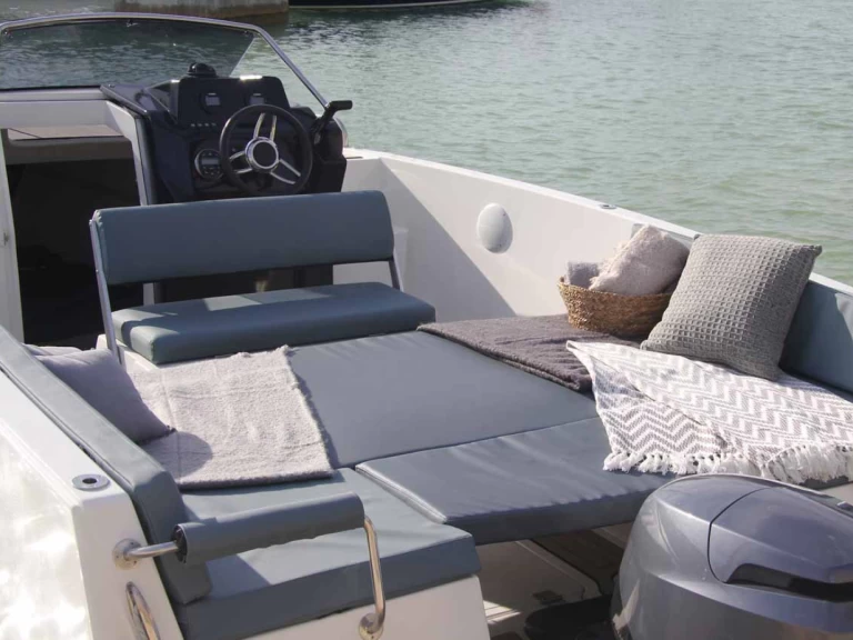 Hire a Nuva yachts  Nuva M6 Cabin Biograd na Moru