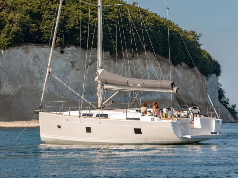 Hire a Hanse Hanse 458 Lefkáda