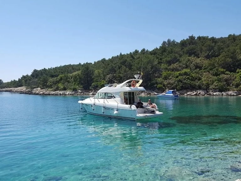 Yacht hire Punat cheap Prestige 36 Fly