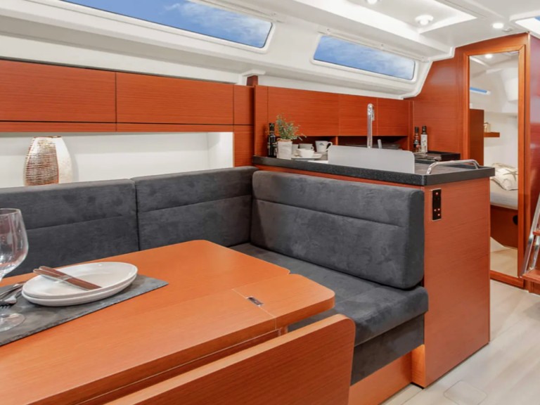 Hire Sailboat Hanse with a boat licence