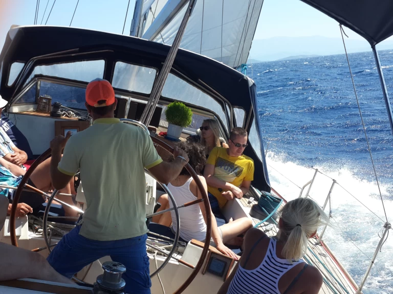 Charter a Atlantic Atlantic deluxe 61 in Chios Port on Samboat