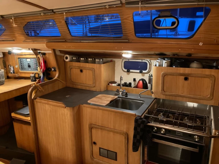 Hire a Kirie Feeling 346 La Rochelle