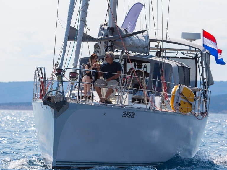 Hire Sailboat Aragosa Yachts with a boat licence