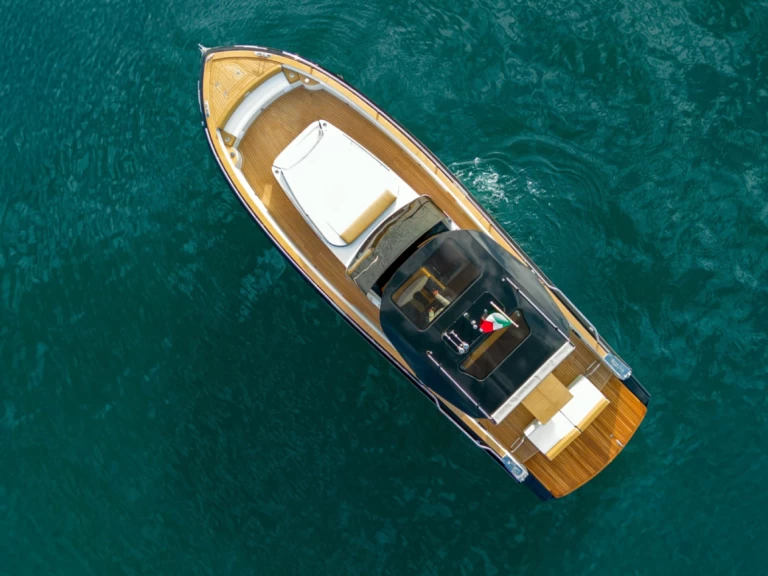 Yacht charter Porto di Amalfi Marina Coppola - Allure 38 on SamBoat