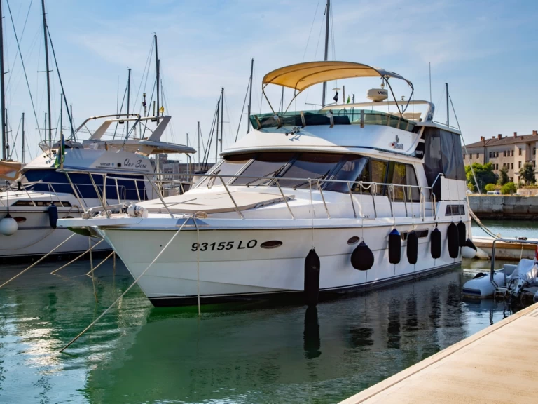 Yacht charter Pula - Edership Edership President 44 on SamBoat