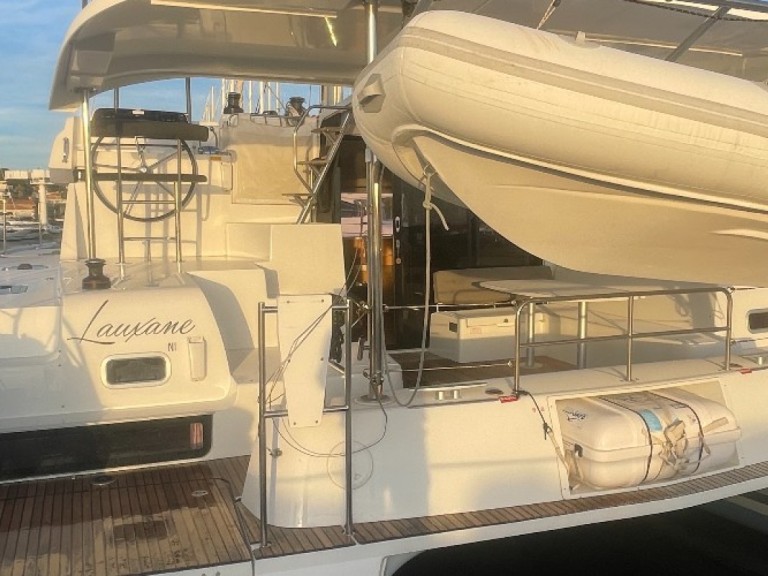 Hire a Lagoon Lagoon 42 Saint-Raphaël