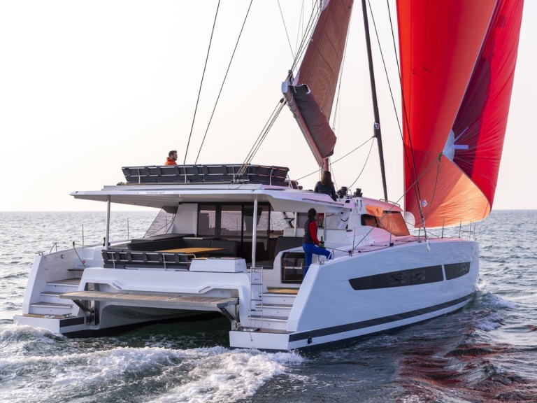 Hire Catamaran Fountaine Pajot with a boat licence