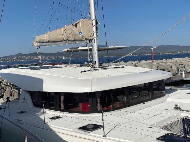 Lagoon Lagoon 42 charter bareboat or skippered in  Saint-Raphaël