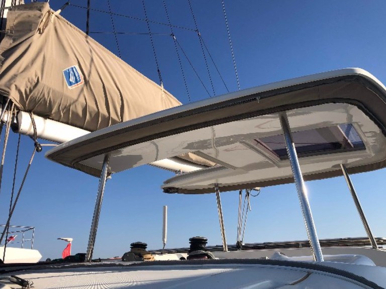 Hire a Lagoon Lagoon 42 Saint-Raphaël