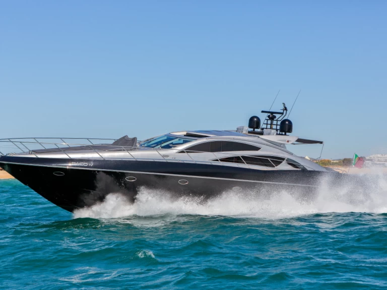 Charter a Sunseeker Predator 72 in Vilamoura on Samboat