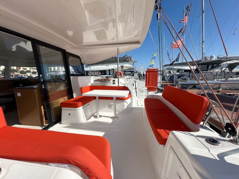 Yacht hire Palma de Mallorca cheap 11