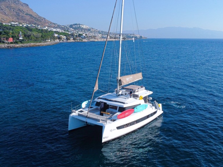 Hire a Bali Catamarans Bali 4.4 Göcek