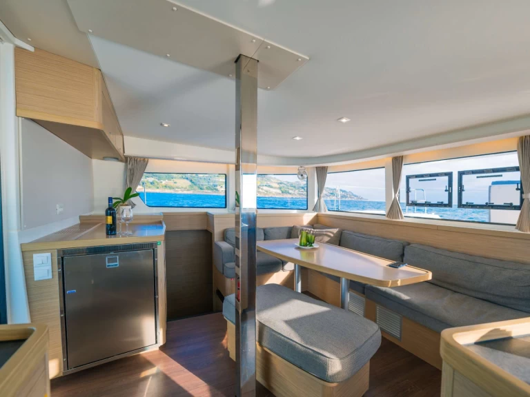 Hire Luxury Yacht with or without skipper Lagoon Sanremo