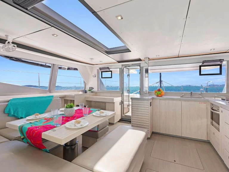 Yacht charter Split - Leopard Sisters  on SamBoat