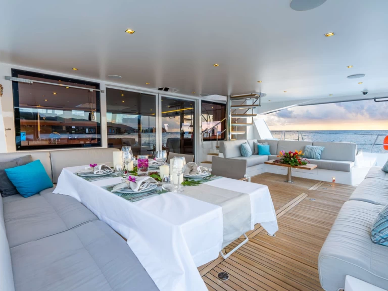 Hire a JFA Chantier Naval NDS EVOLUTION Croatia