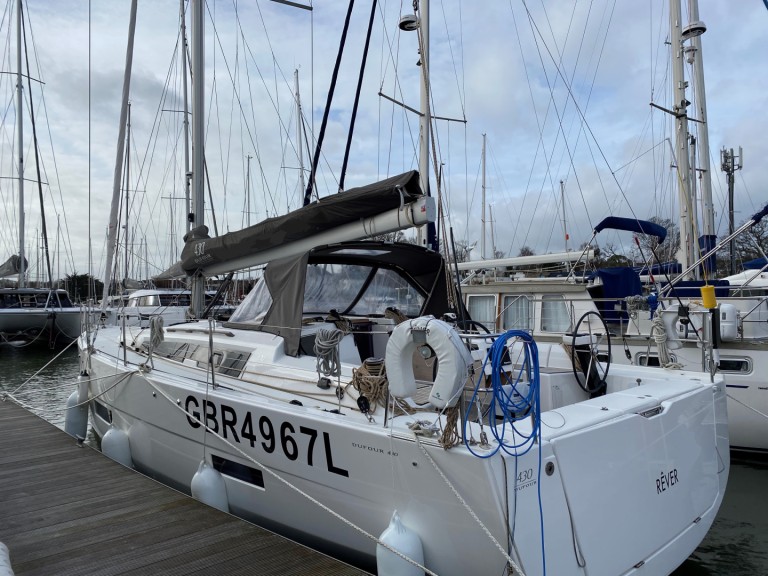 Hire Sailboat with or without skipper Dufour Hamble-le-Rice