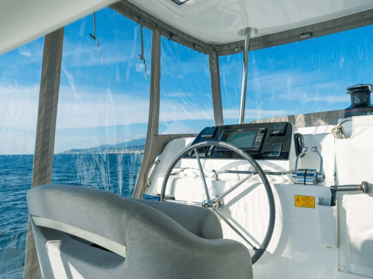 Yacht hire Sanremo cheap Veryta