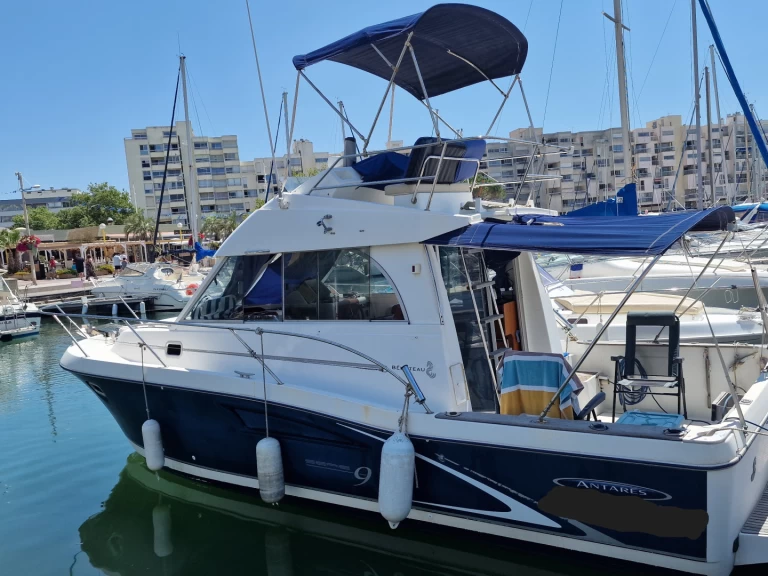 Bénéteau Antares 905 Fly charter bareboat or skippered in  Carnon-Plage