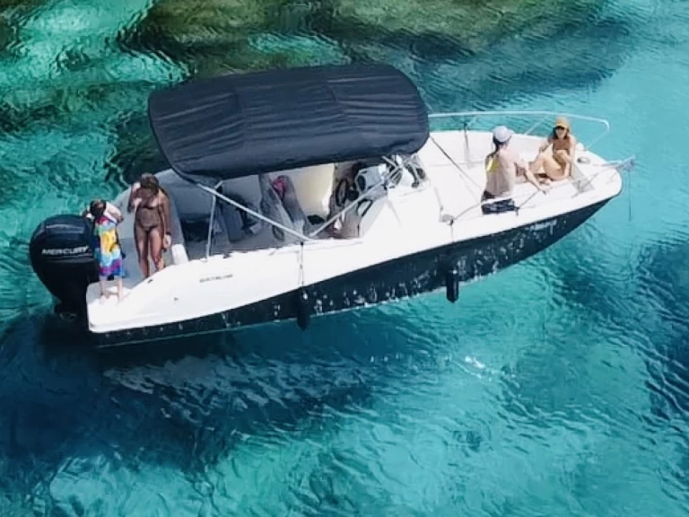 Charter a Quicksilver Activ 675 Open in Mahón on Samboat