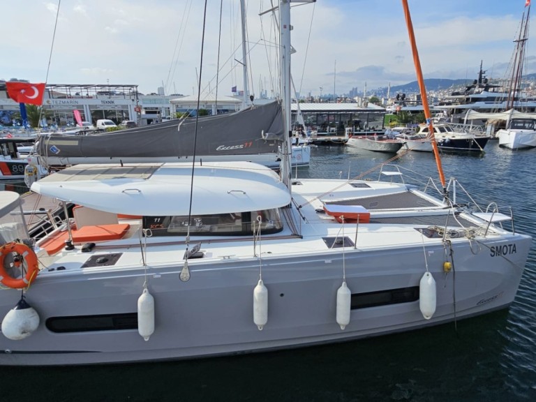 Yacht hire Göcek cheap Excess 11