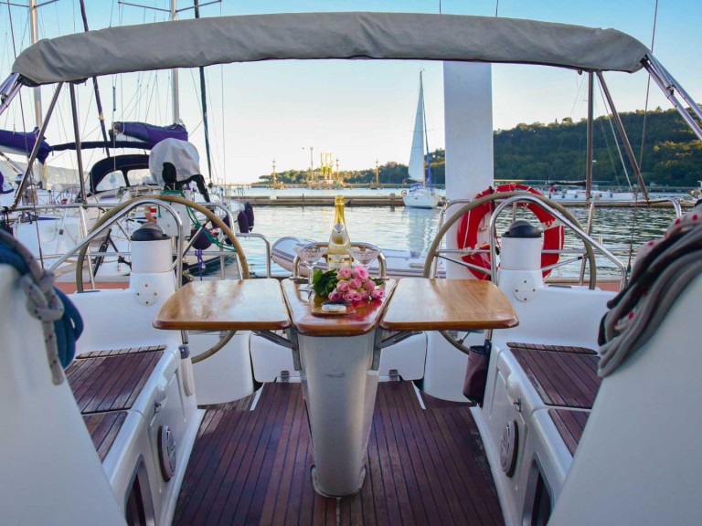 Jeanneau Sun Odyssey 42i charter bareboat or skippered in  Fezzano