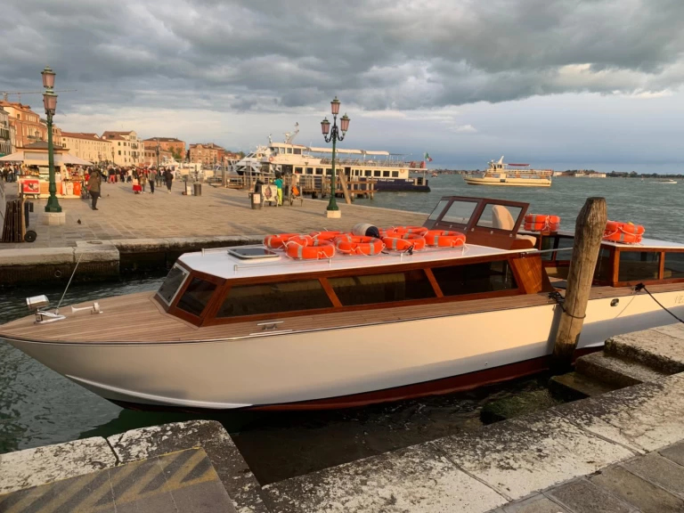 oscar fusina I charter bareboat or skippered in  Venice