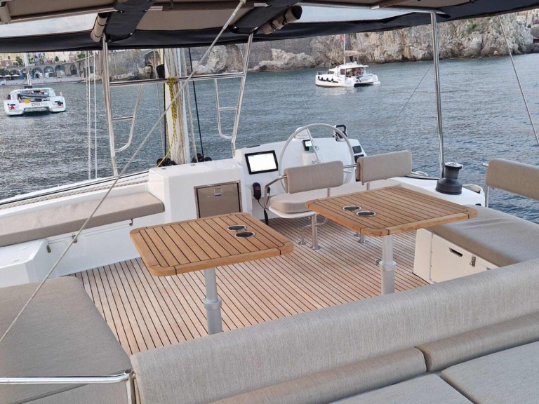 Catamaran hire in Le Marin - Bali Catamarans Bali 5.4