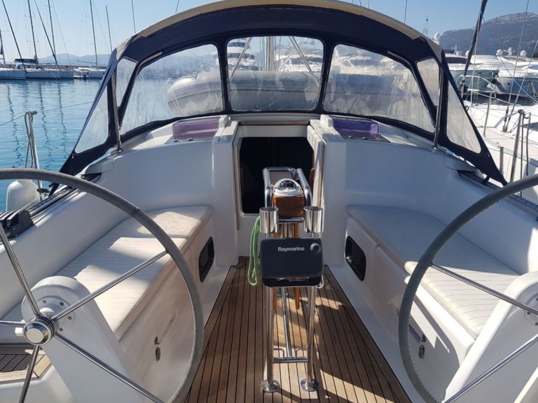 Sailboat to hire Kaštela at the best price