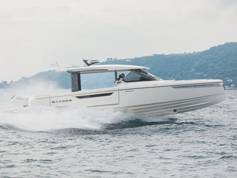Hire Motorboat Saxdor with a boat licence
