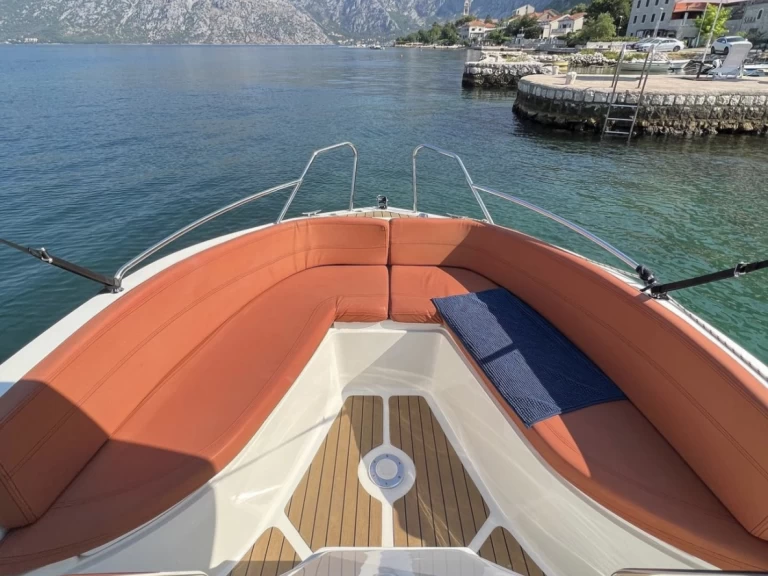 Motorboat hire in Kotor - Okiboats Barracuda 545 Open