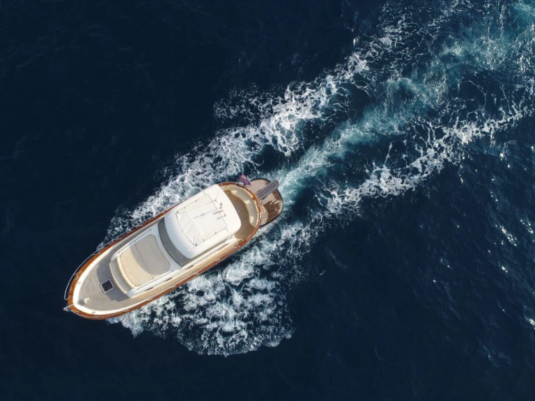 Charter a Gozzo ApreMare TreOtto Cabin TOP in Positano on Samboat