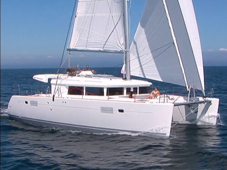 Catamaran to hire Golfo Aranci at the best price