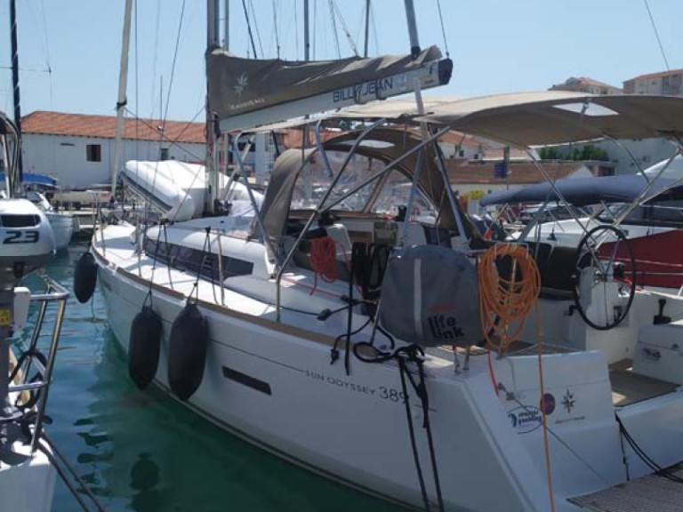 Hire a Jeanneau Sun Odyssey 389 Trogir