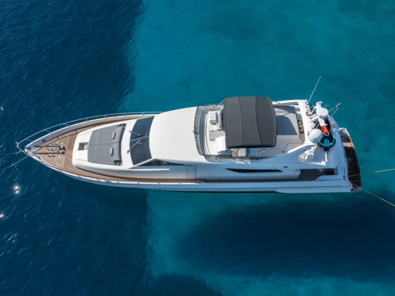 Yacht hire Alimos cheap Ferretti Yachts 720
