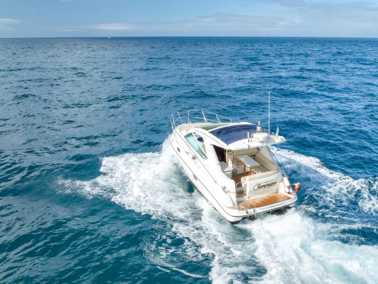 Motorboat to hire Costa Adeje at the best price