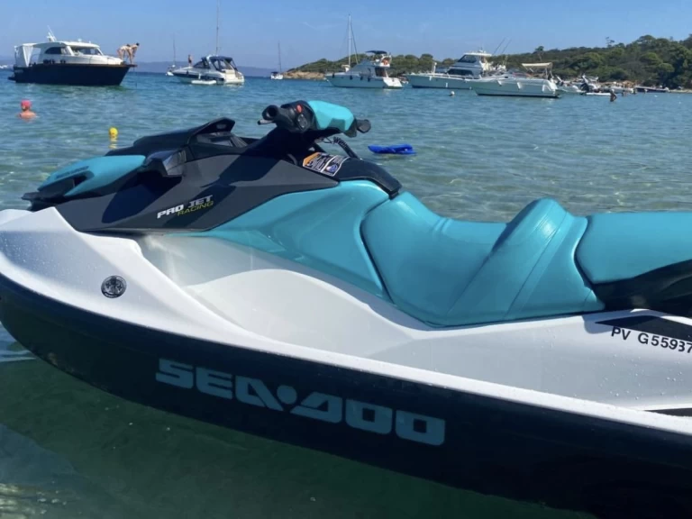 Hire Jet ski with or without skipper Sea-Doo Nice