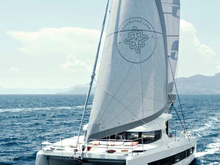 Catamaran hire in Hyères - Bali Bali Catsmart