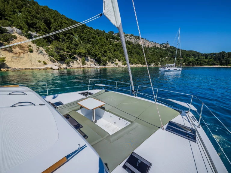 Yacht hire Kaštela cheap Bali Catsmart OW - 3 cab.