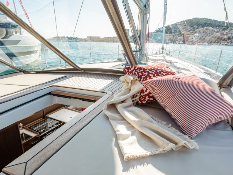 Yacht charter Seget Donji - Bénéteau Oceanis Yacht 54 on SamBoat