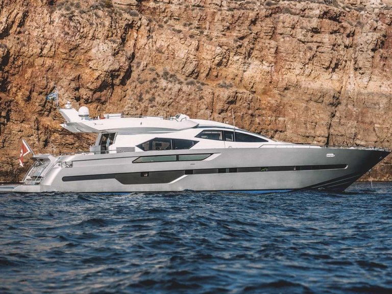 Luxury Yacht hire in Greece - Italcraft ELEVEN I