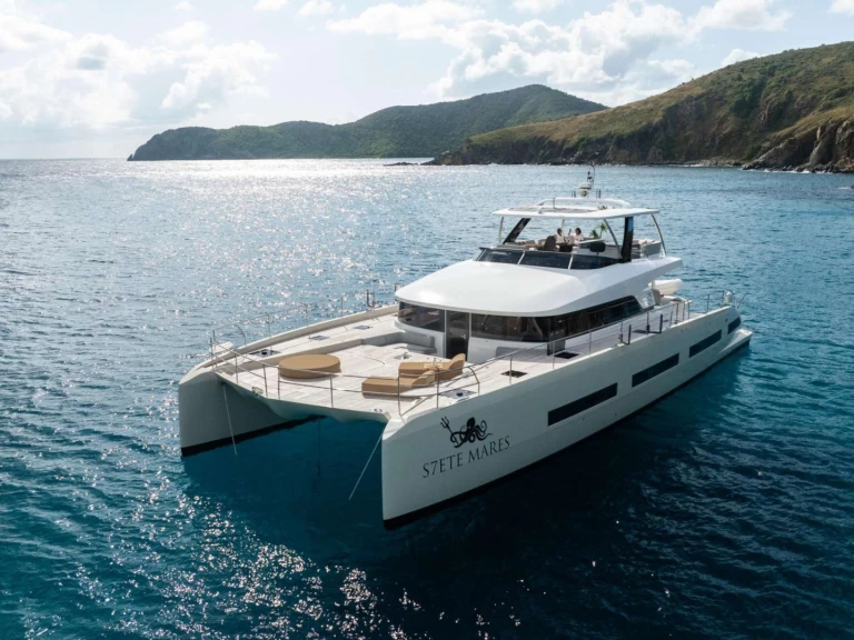 Charter a Lagoon SIETE MARES in British Virgin Islands (BVI) on Samboat