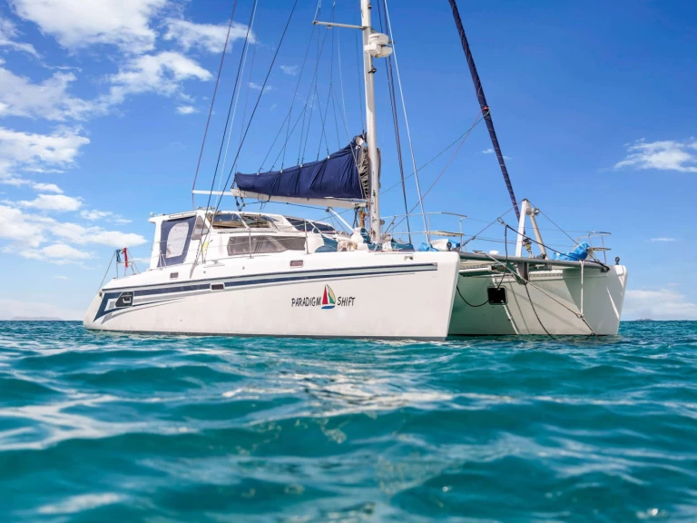 Luxury Yacht to hire Saint Thomas Island at the best price