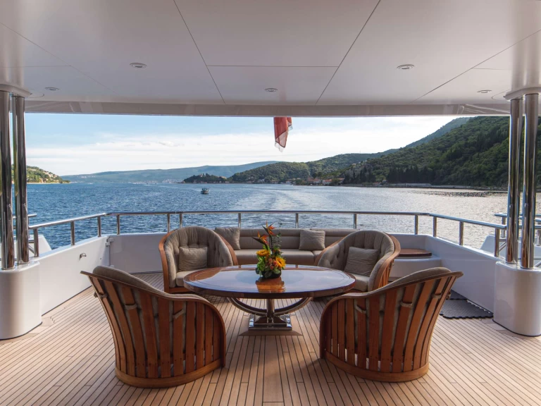 Hire Luxury Yacht with or without skipper Feadship Corfu