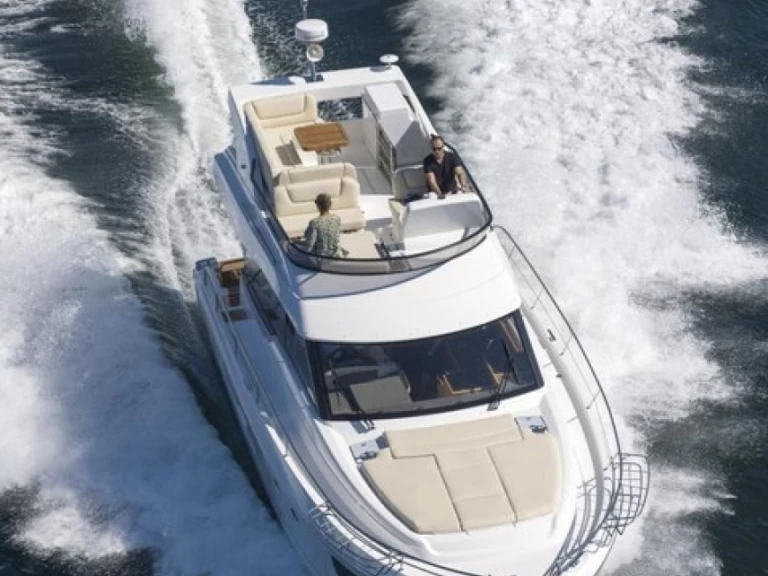 Yacht hire Stockholm archipelago cheap Virtess 420 Fly