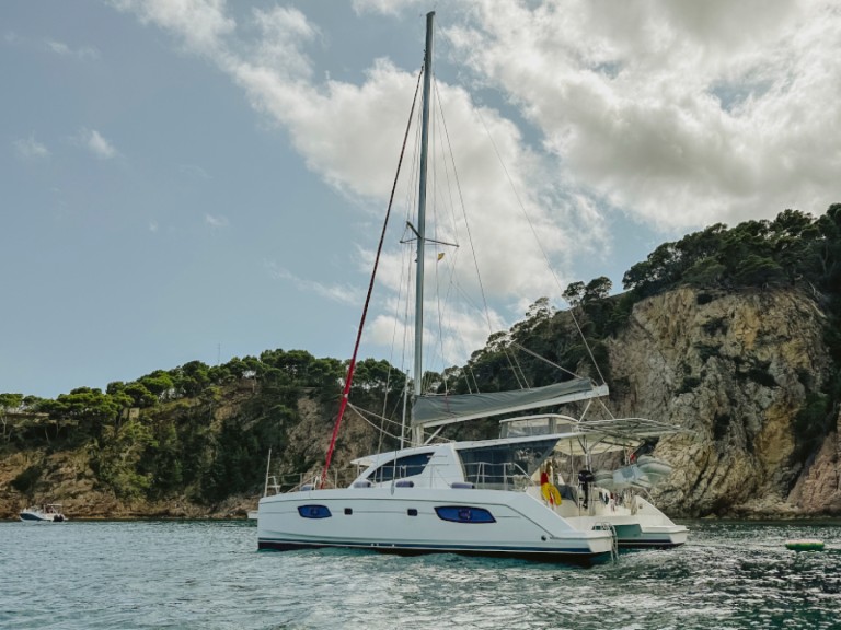 Hire Catamaran with or without skipper Leopard Masnou, El